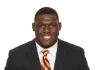 Kam Davis headshot