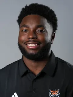 Josh Alford headshot