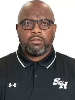 Damien Adams headshot