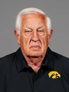 Tom Moore headshot