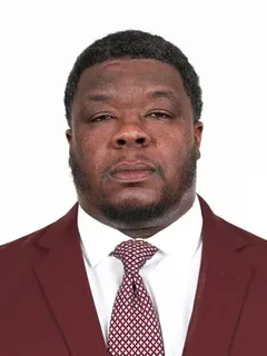 Elijah Robinson headshot