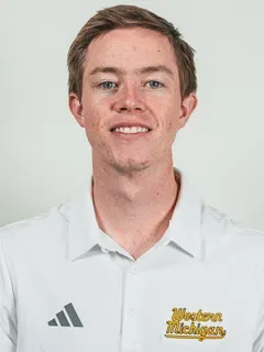 Ryan Browne headshot