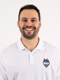 Nik Kessel headshot