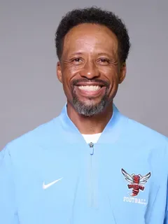 Travis Clark headshot