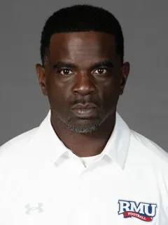 Devan Hill headshot