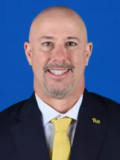 Brent Davis headshot