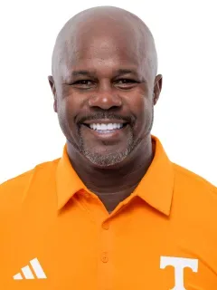 Derek Jones headshot