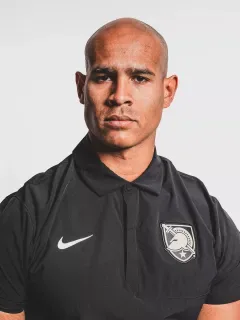 Q’darr Robinson headshot
