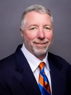 Chris Strausser headshot