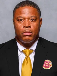 Kenny Strong headshot