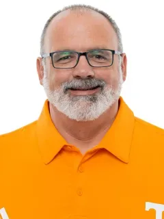 Glen Elarbee headshot