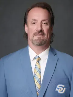 Kyle Kramer headshot