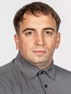 Brandon Taylor headshot