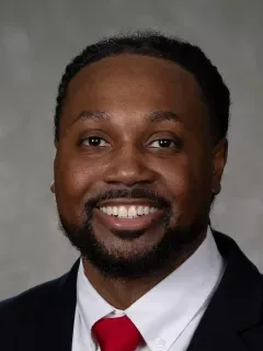 Robert Steeples headshot