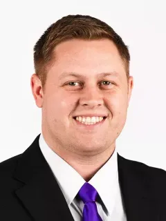 Andrew Fowler headshot