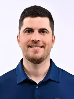 Taylor Sauer headshot