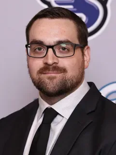 Thomas Duell headshot