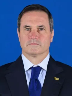 Mike Priefer headshot