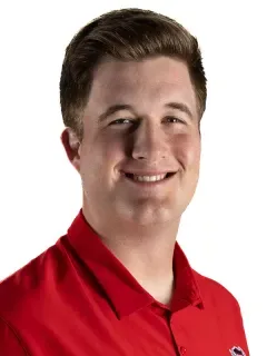 Robbie Mangas headshot