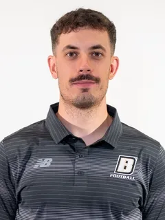 Mario Flores headshot