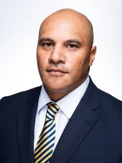 Vic So'oto headshot
