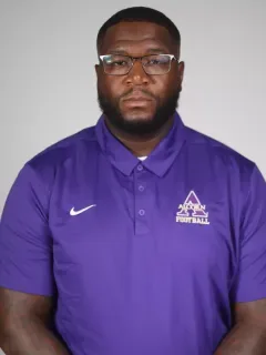 Derrien Covington headshot