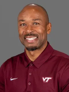 Norval McKenzie headshot
