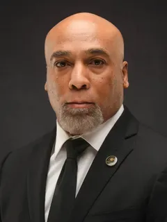 Del Lee-Collins headshot