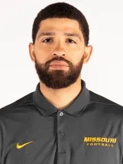 Wayne Younger headshot