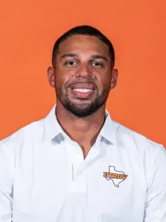 Adrian McDonald headshot