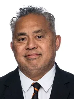 Joe Seumalo headshot