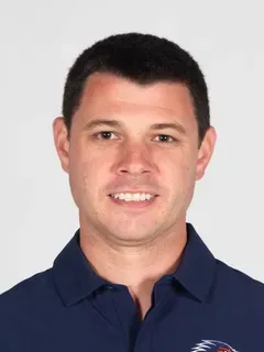 Zach Brown headshot