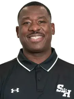 Freddie Aughtry-Lindsay headshot