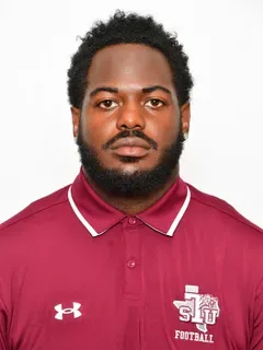 Isaac Williams headshot