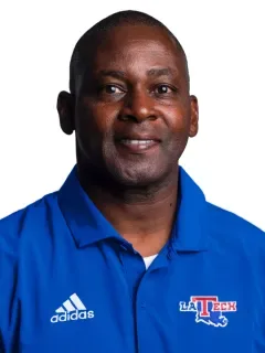 Carlton Buckels headshot
