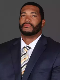 Julian Miller headshot