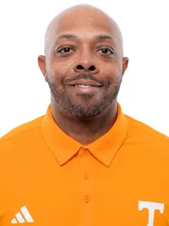 De'Rail Sims headshot