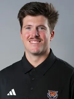 Mason Randall headshot