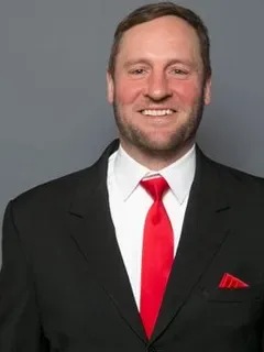 Clay Bignell headshot