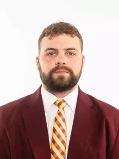 Tanner Deveans headshot