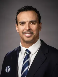 Demario Warren headshot