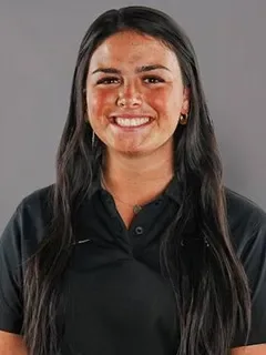 Gianna Viola headshot