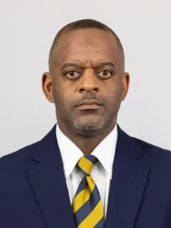 Ike Hilliard headshot