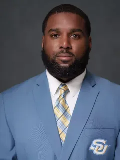 Joshua Covington headshot