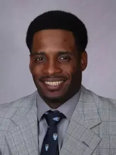 Elijah Weeks headshot