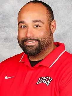 Adrian Mayes headshot
