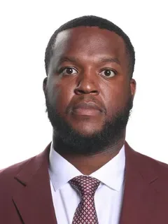 Malik Davis headshot