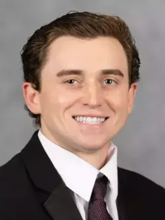 Sam Hullender headshot
