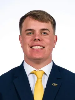 Robbie Bell headshot