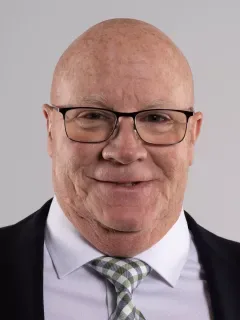 Mike Cavanaugh headshot
